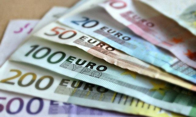 Πληρωμές 1,3 δισ. από σήμερα σε πάνω από 3 εκατ. δικαιούχους - Ποιοι θα δουν λεφτά μέχρι 3 Ιουνίου