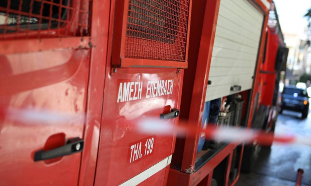 Φωτιά σε σπίτι στην Ηλιούπολη – Ανασύρθηκε ένας νεκρός