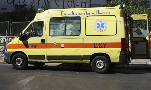 Λάρισα: Τροχαίο με 4 τραυματίες - I.X. τυλίχθηκε στις φλόγες