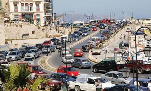 Μείωση κατά 7% του ΦΠΑ στα καύσιμα κίνησης στα νησιά εξετάζει η κυβέρνηση