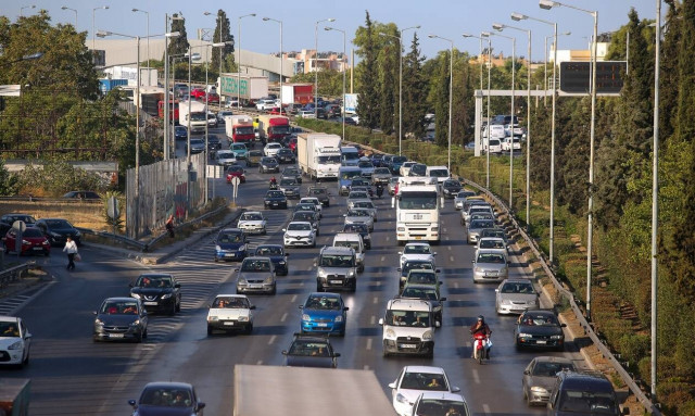 Κίνηση: Ταλαιπωρία σε Κηφισό και Αττική Οδό