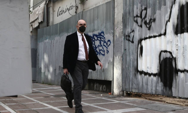 Κορονοϊός: Τι ισχύει με τη μάσκα σε εσωτερικούς χώρους από αύριο 1η Ιουνίου