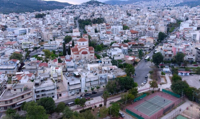 Με αμείωτη ένταση συνεχίζεται το κύμα μεταβιβάσεων ακινήτων