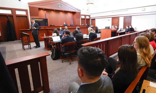 Τζόνι Ντεπ - Άμπερ Χερντ: Τα 42 ερωτήματα στα οποία καλούνται να απαντήσουν οι ένορκοι