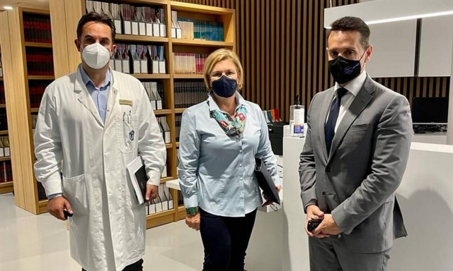 Μίνα Γκάγκα: Συναντήσεις με γιατρούς και νοσηλευτές στον «Ευαγγελισμό»