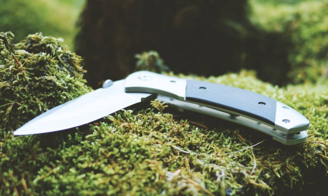 Ναύπακτος: Επίθεση με μαχαίρι μέρα μεσημέρι - Δύο μαχαιριές δέχθηκε το θύμα - Συνελήφθη ο δράστης