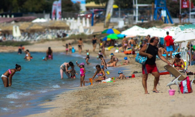 Τριήμερο Αγίου Πνεύματος: Πού θα πάμε με έως 300 ευρώ για 3 διανυκτερεύσεις - Ρεπορτάζ Newsbomb.gr