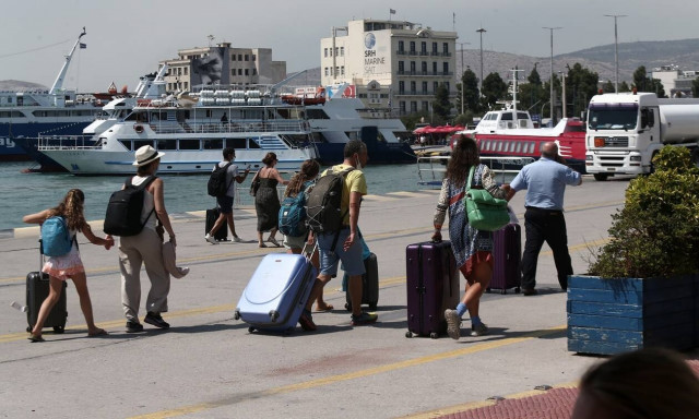Επίδομα αδείας: Πώς θα υπολογίσετε τα χρήματα που θα λάβετε – Οι ημέρες που δικαιούστε