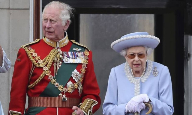 Πλατινένιο Ιωβηλαίο: Δεν θα παραστεί στην τελετή της Παρασκευής η Βασίλισσα Ελισάβετ λόγω αδιαθεσίας