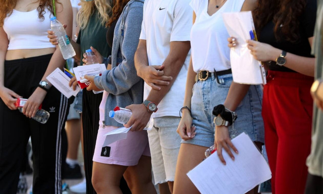 Πανελλήνιες - Πανελλαδικές 2022 - ΕΠΑΛ: Ξεκινούν με Νέα Ελληνικά - Συμβουλές για το τέλειο γραπτό