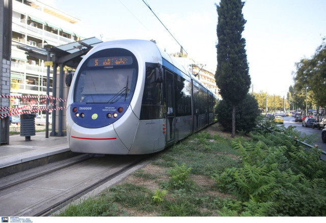 Τραμ: Επανέρχεται κάθε Παρασκευή και Σάββατο βράδυ η επέκταση ωραρίου