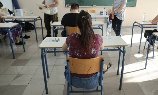 Πανελλήνιες 2022: Νεοελληνική Γλώσσα - Έκθεση - Δείτε πρώτοι θέματα και απαντήσεις στο Newsbomb.gr