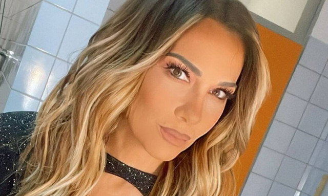 Δέσποινα Βανδή: «Όταν είμαι ερωτευμένη το δείχνω, δεν έχω κάτι να κρύψω» (videos)