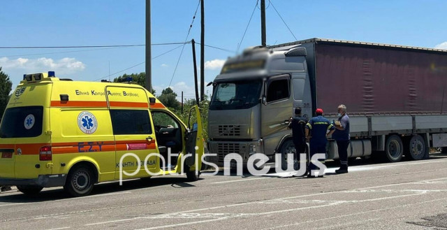 Πύργος: Νταλίκα τυλίχθηκε στις φλόγες στην εθνική οδό στην Αμαλιάδα