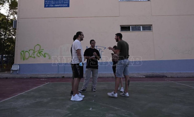 Πανελλήνιες 2022: «Είμαστε ψύχραιμοι» λένε οι υποψήφιοι - Τι προβλέπουν για τη Νεοελληνική Γλώσσα