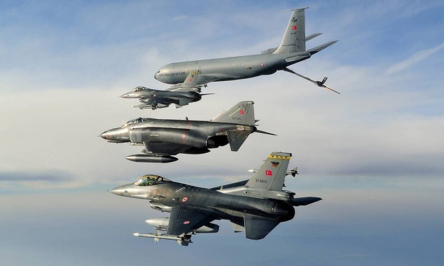 Ελληνοτουρκικά: Δεν σταματά να προκαλεί η Άγκυρα - 45 παραβιάσεις σήμερα στο Αιγαίο