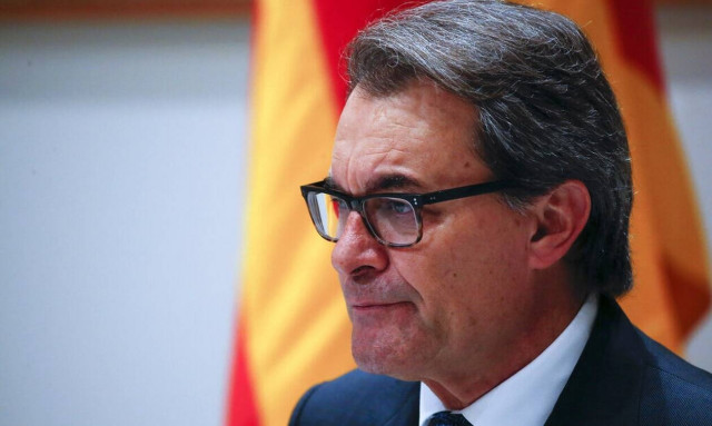 Ισπανία: Ο Πουτζντεμόν αντικαταστάθηκε στην προεδρία του κόμματός του         