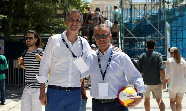 Ο Υπουργός Οικονομικών Χρήστος Σταϊκούρας στο Σύνταγμα