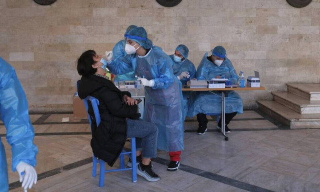 ΕΟΔΥ: 3.313 νέα κρούσματα σήμερα και 348 επαναλοιμώξεις - 15 θάνατοι, 120 διασωληνωμένοι