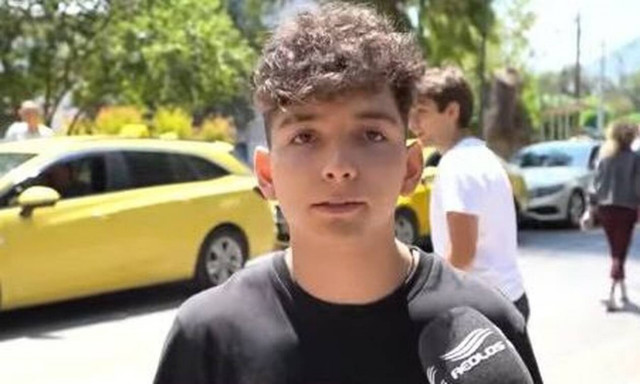 Πανελλαδικές 2022: Ερωτική εξομολόγηση από μαθητή για επιτηρήτρια - «Ελπίζω να την δω την Δευτέρα»