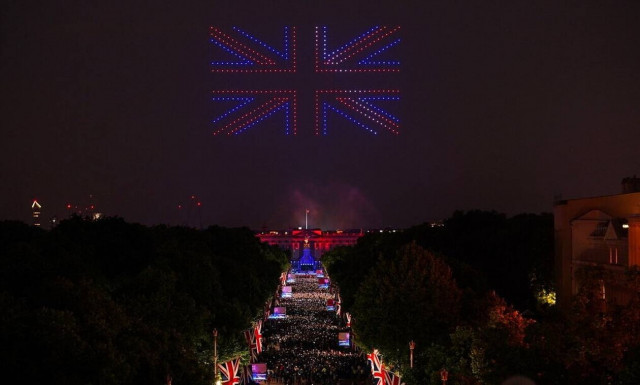 Πλατινένιο Ιωβηλαίο: Τα υπερσύγχρονα drone στον βρετανικό ουρανό αλλάζουν τα δεδομένα στα οπτικά εφε