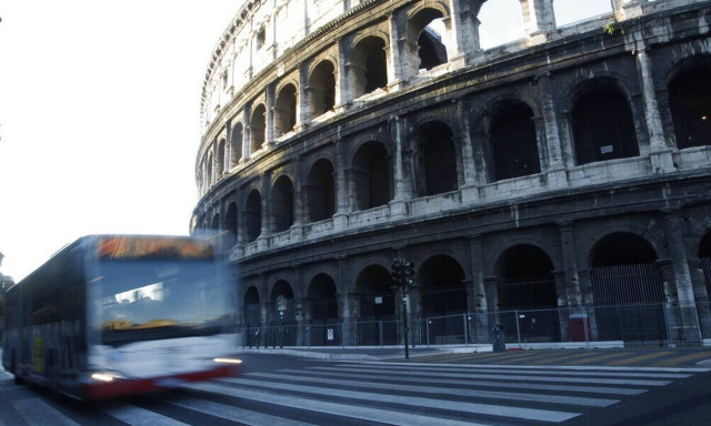 Ιταλία: Οι περισσότεροι Ιταλοί μειώνουν την χρήση του ΙΧ, αλλά όχι του κλιματιστικού