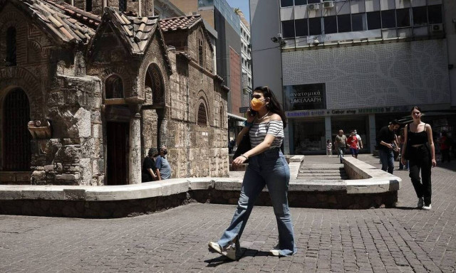 Greece: 2,501 coronavirus infections on Monday, 10 deaths; 119 on ventilators