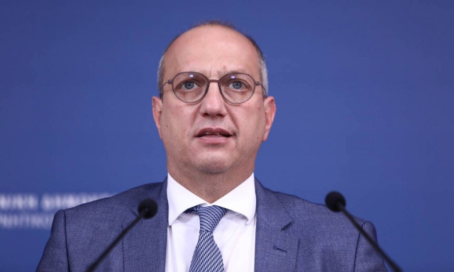 Γιάννης Οικονόμου: Δείτε live την ενημέρωση των πολιτικών συντακτών