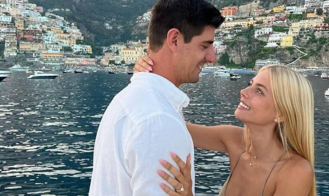 Τιμπό Κουρτουά: Στα Χανιά μαζί με την καλλονή σύντροφό του