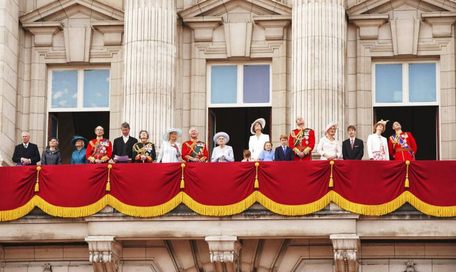 Βρετανία: Τρόμος στον αέρα για μέλη της βασιλικής οικογένειας – Βλάβη σε πτήση της British Airways