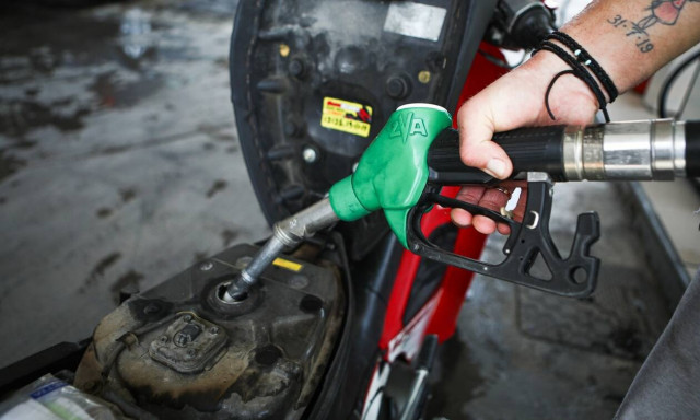 Ακρίβεια: Πλησιάζει το Fuel Pass 2 – Έρχεται και επιδότηση για τη χρήση κλιματιστικών