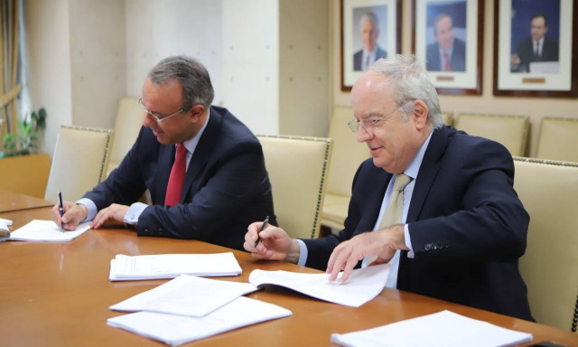 Υπεγράφη η σύμβαση παραχώρησης για την άδεια λειτουργίας του καζίνο στο Ελληνικό