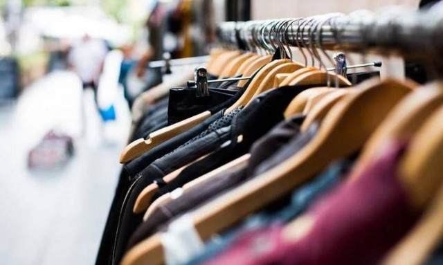 Αγίου Πνεύματος 2022: Πώς θα λειτουργήσουν καταστήματα, σούπερ μάρκετ