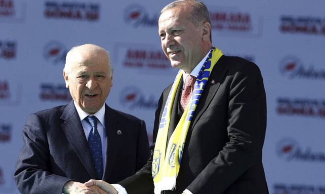 Ελληνοτουρκικά: Στήνουν σόου στη Σμύρνη Ερντογάν και Μπαχτσελί - Στο στόχαστρο η Ελλάδα