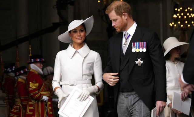 Xάρι-Μέγκαν: Σάλος για το κλιματικά «ευαίσθητο» ζεύγος που επέστρεψε στις ΗΠΑ με ιδιωτικό τζετ