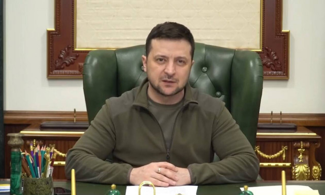 Πόλεμος στην Ουκρανία: Ο Ζελένσκι διαψεύδει πως οι Ρώσοι προελαύνουν στο Ντονμπάς