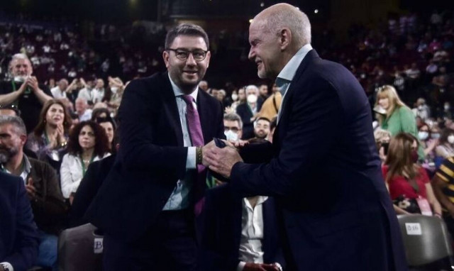 Οι ευχές του Νίκου Ανδρουλάκη στον Γιώργο Παπανδρέου για ταχεία ανάρρωση