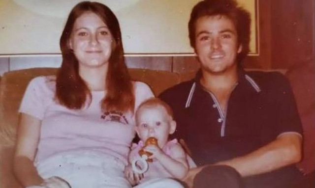 Η απίστευτη ιστορία της «Χόλι Μαίρη»: Βρέθηκε μετά από 42 χρόνια – Είχαν δολοφονήσει τους γονείς της