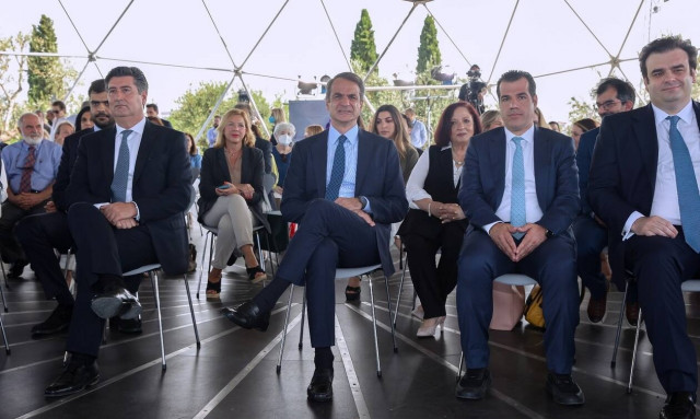 Πρόγραμμα πρόληψης καρκίνου του μαστού «Φώφη Γεννηματά»: Από αύριο τα sms σε 1,3 εκατ. γυναίκες