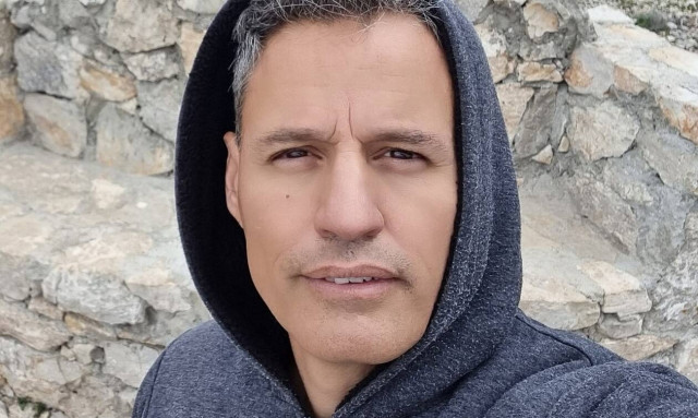 Γρηγόρης Πετράκος για Γιώργο Τράγκα: «Χορέψτε τώρα κοτούλες πάνω από το φρέσκο χώμα»