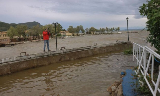 Κακοκαιρία Genesis: Καταστροφές σε πολλές περιοχές - Σαρωτική και στην Αττική με δρόμους «ποτάμια»