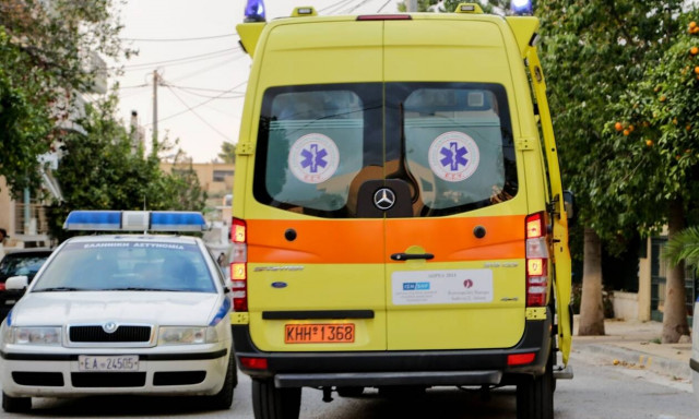 Καλλιθέα: Άνδρας βρέθηκε μαχαιρωμένος στο διαμέρισμά του