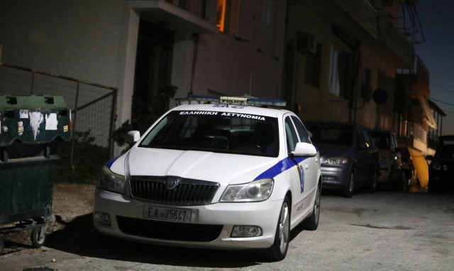 Καλλιθέα: Συνελήφθη η 52χρονη σύντροφος του 60χρονου που μαχαιρώθηκε - Στη ΜΕΘ του Λαϊκού το θύμα