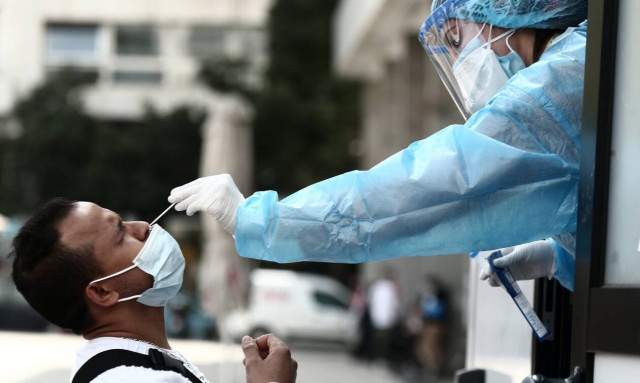 Greece confirms 3,682 coronavirus infections on Sunday, 8 deaths; 110 on ventilators