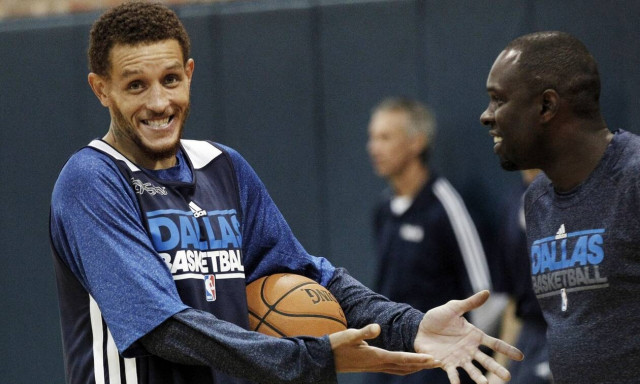 Ξανά άστεγος ο πρώην «σταρ» του ΝΒΑ, Ντελόντε Ουέστ – Ζητιανεύει στους δρόμους της Βιρτζίνια