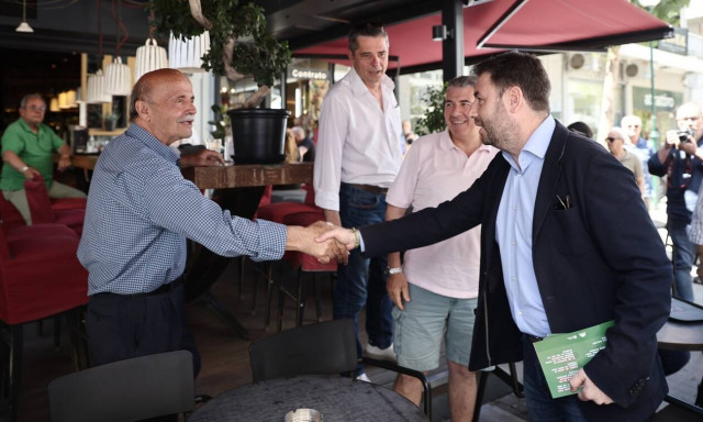 Ακρίβεια και ελληνοτουρκικά στο επίκεντρο των περιοδειών Ανδρουλάκη