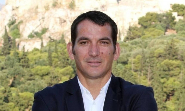 Στην Κρήτη ο Πύρρος Δήμας: Γίνεται επίτιμος δημότης στις Βούτες και τιμά το βιβλίο «Ο Μουσαφίρης»