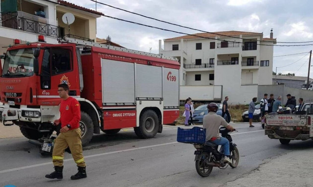 Σκιάθος: Νεαρή σφηνώθηκε στις ρόδες πυροσβεστικού οχήματος