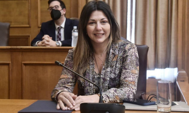 Ζαχαράκη: «Αναβαθμίζουμε την τουριστική εκπαίδευση με νέες δεξιότητες»