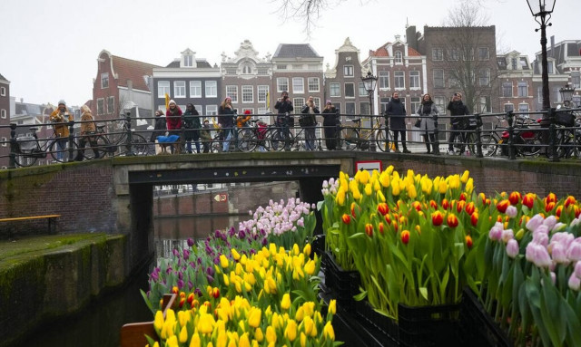 Κορονοϊός στην Ολλανδία: Αύξηση 64% στις μολύνσεις την τελευταία εβδομάδα